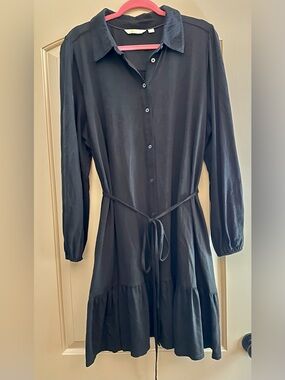 Black, button front collared dress BODEN size 16/18